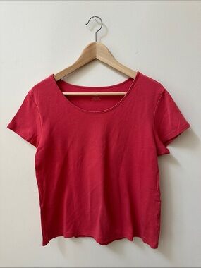 Cleo Scoop Neck Short Sleeve Tee
